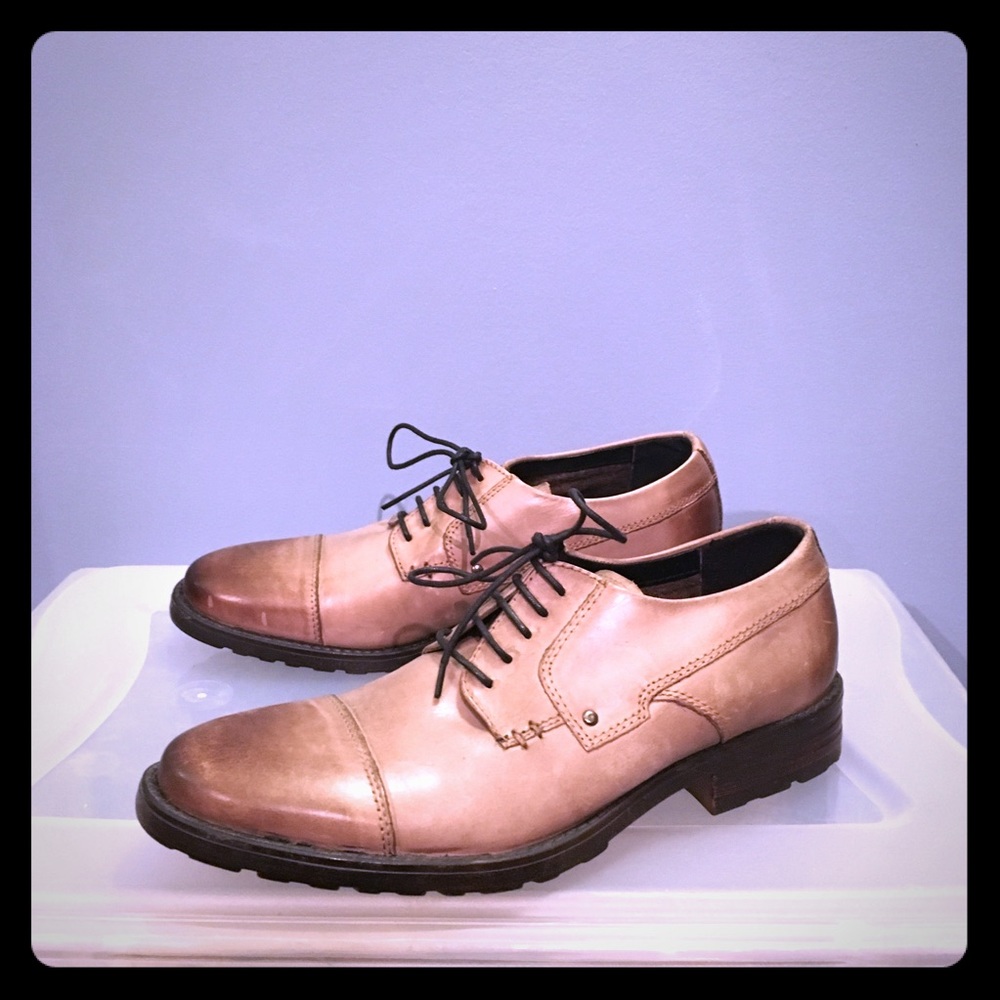 CLARKS DENTON CAP NWT DRESS SHOES